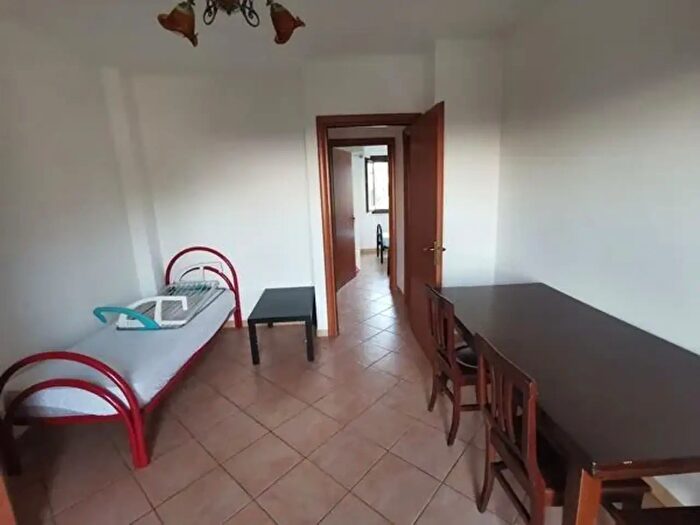 Appartamento trilocale in affitto in Via P Tropea, Soverato