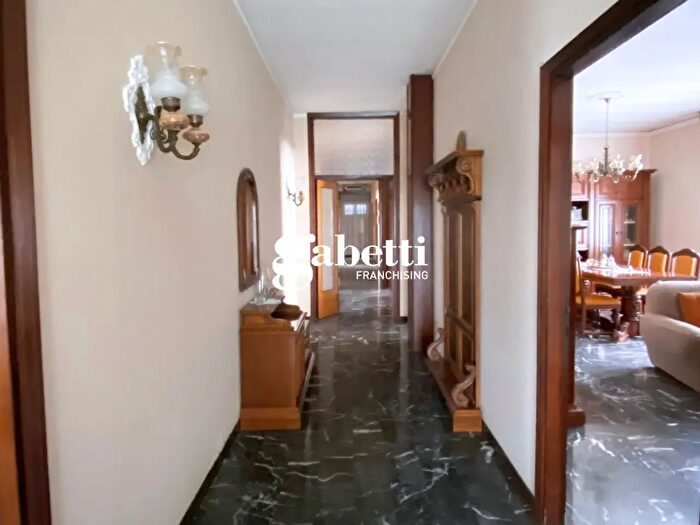 Casa con 9 locali in vendita in Via Pietra, Agna