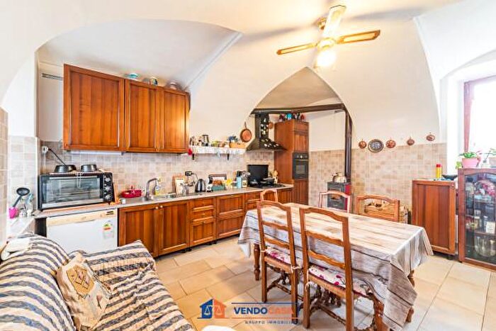 Case in Vendita e in Affitto - 2