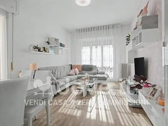 Appartamento trilocale in vendita in Viale Milano, Lodi