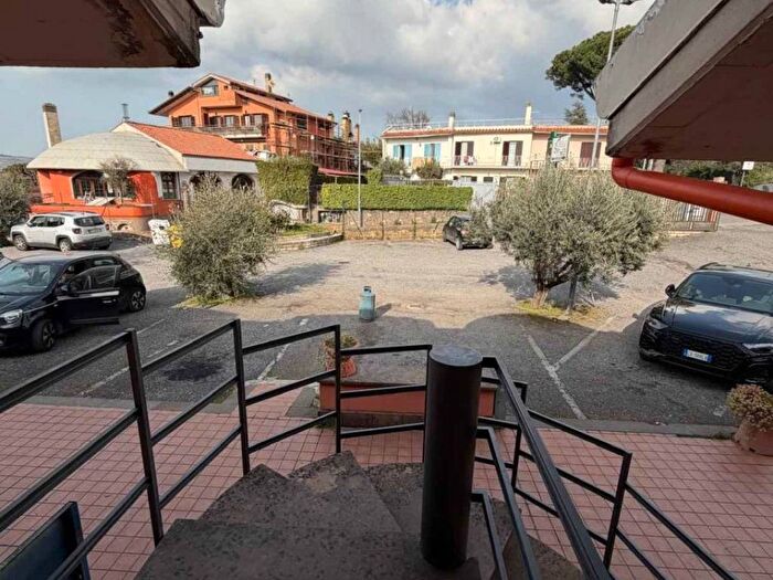 Appartamento trilocale in affitto in via frascati, Centro, Rocca di Papa