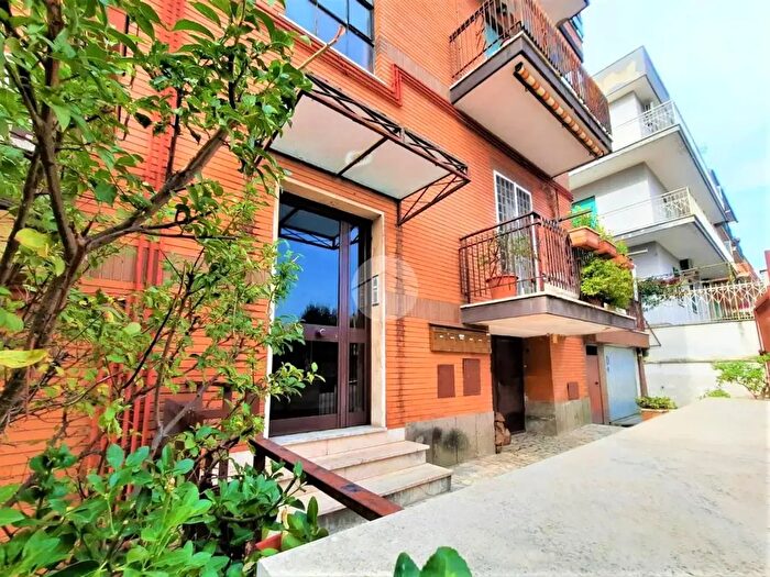Appartamento bilocale in vendita in Via Giovanni Aretusi, Roma