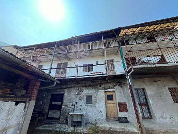 Casa con 5 locali in vendita in Palazzotto, Inverso Pinasca