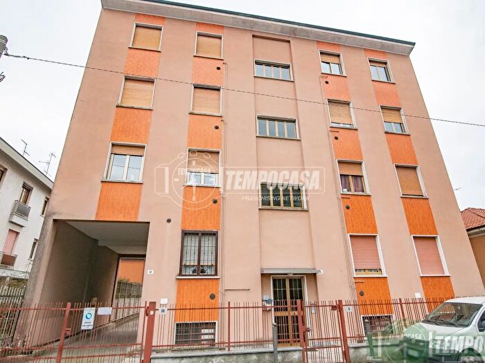 Appartamento trilocale in vendita in Via P Appiani, Senago