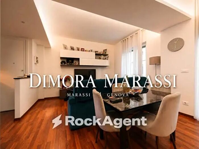 Appartamento trilocale in vendita in Via Domenico Enrico dallOrto, Genova