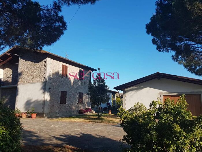 Casa con 7 locali in vendita in Grosseto