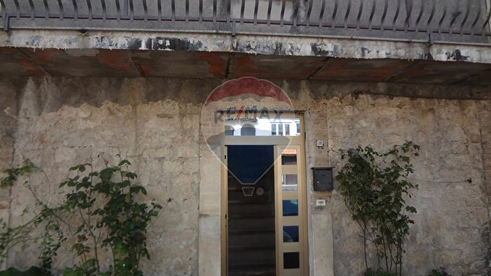 Casa con 6 locali in vendita in Localita Colle Pagnotto, Pretoro