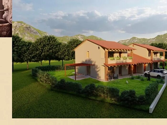 Casa con 10 locali in vendita in Via Santa Lucia, Castelcucco