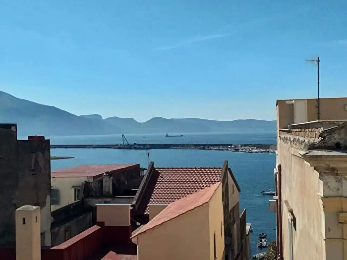 Appartamento bilocale in vendita in Torre Annunziata
