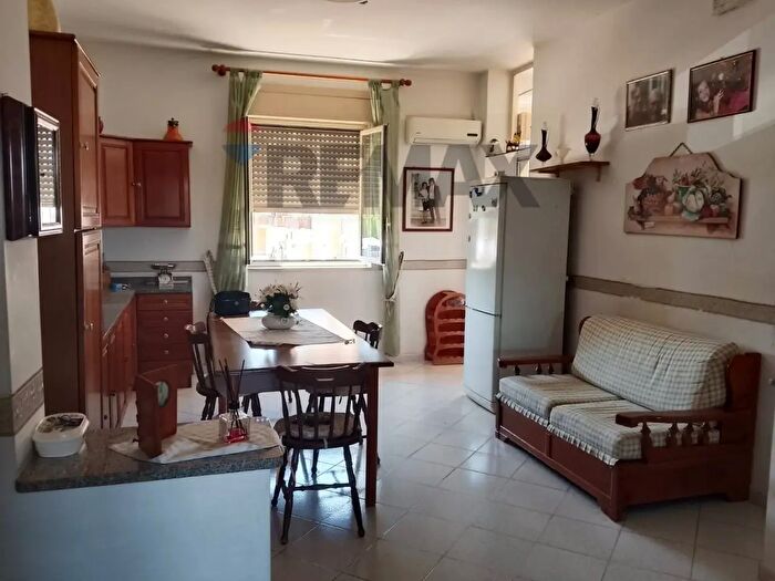 Appartamento con 5 locali in vendita in Via Italia, Siracusa