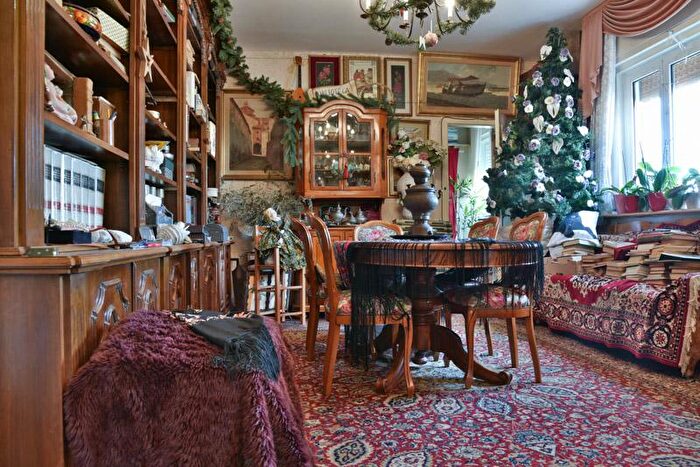 Case in Vendita e in Affitto - 3