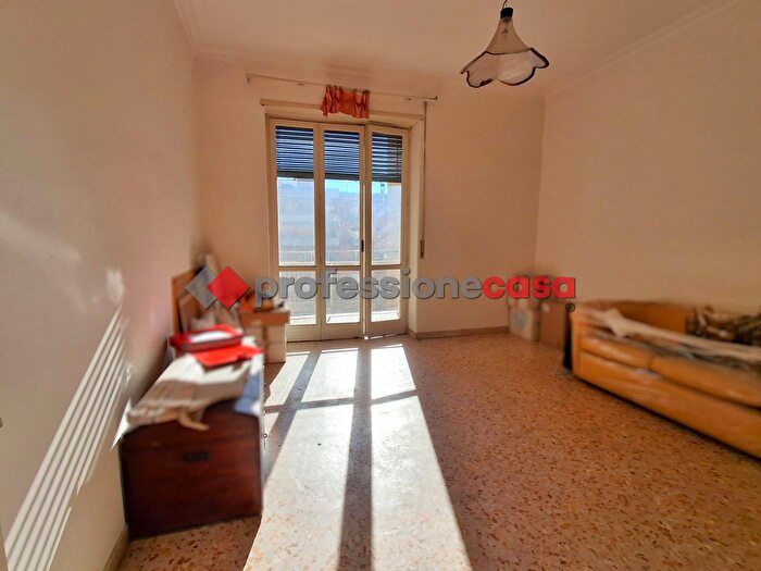 Appartamento trilocale in vendita in Via Messina, Catania