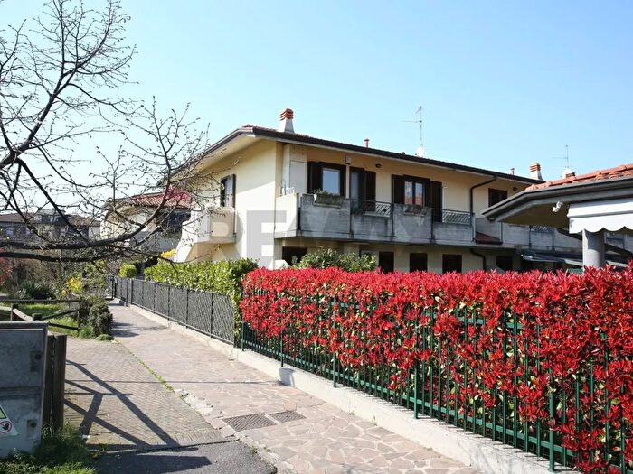 Appartamento trilocale in vendita in Via Don Sturzo a, Costa Di Mezzate