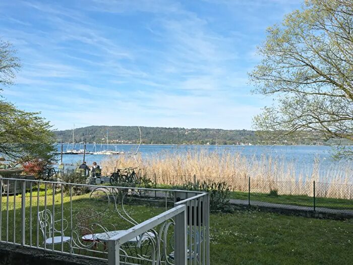 Appartamento bilocale in affitto in Via Amalfi, Dormelletto