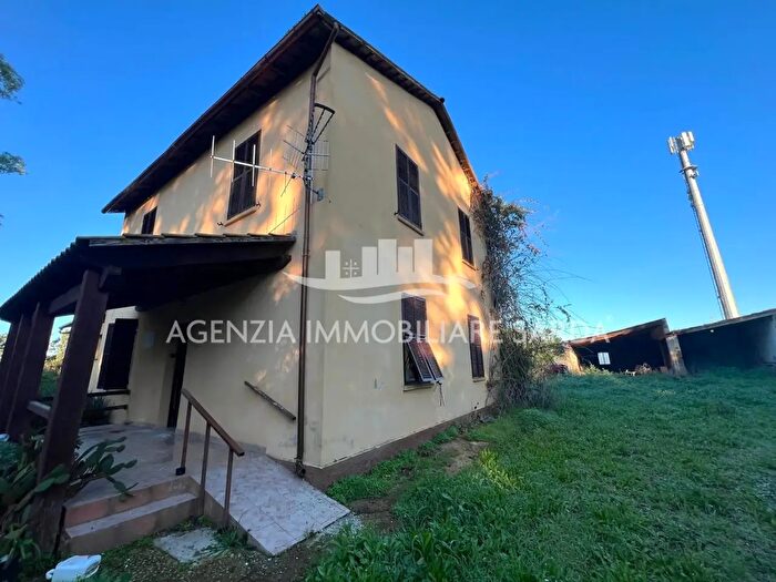 Casa con 8 locali in vendita in Alghero