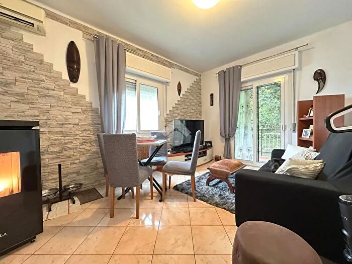 Appartamento trilocale in vendita in Corso della Repubblica, Camporosso