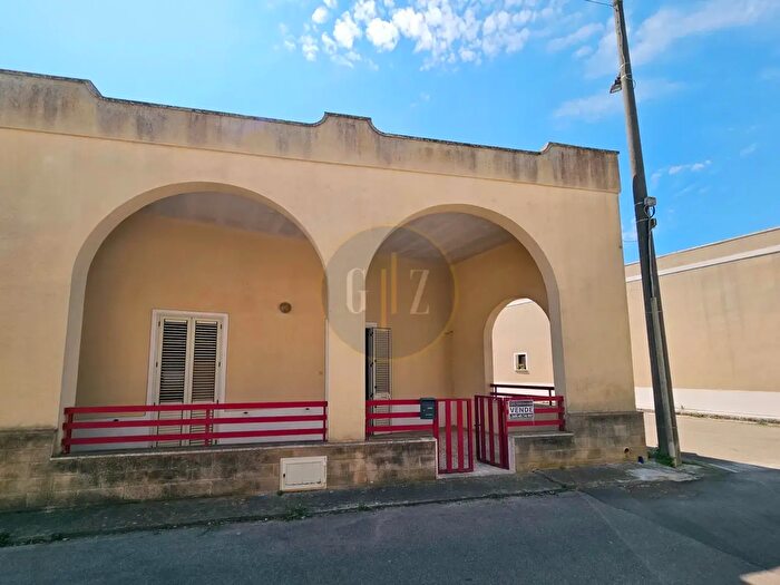 Casa con 5 locali in vendita in Via Cesare Battisti, Martignano