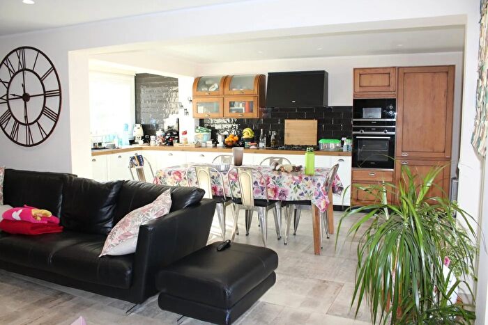 Appartamento con 5 locali in vendita in Corso Umberto I, Ficarazzi