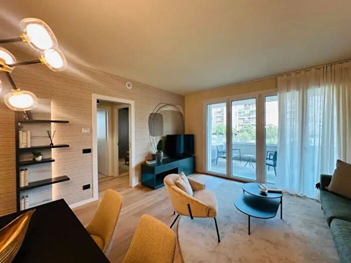 Appartamento quadrilocale in vendita in Viale Europa, Monza