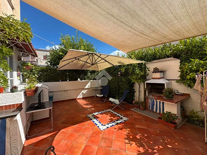 Appartamento trilocale in vendita in Via Flavio Gioia, Minturno