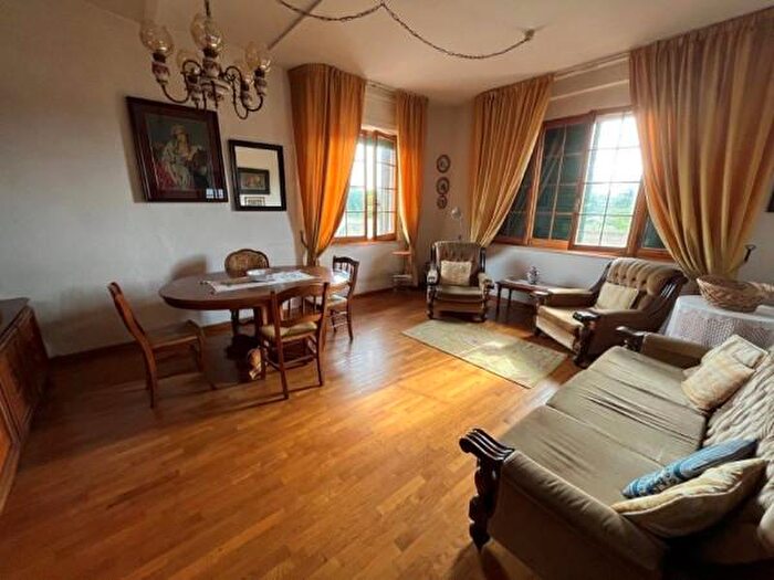 Appartamento con 5 locali in vendita in Via Stazione Panicale, Castiglione Del Lago