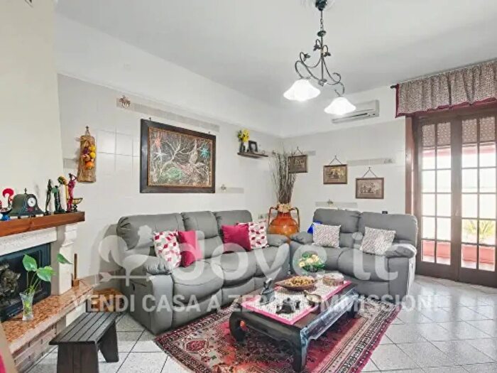 Casa con 6 locali in vendita in Via Marsiglio, Trepuzzi