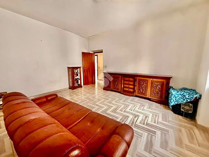 Appartamento trilocale in vendita in Via Silvio Pellico, Vasanello