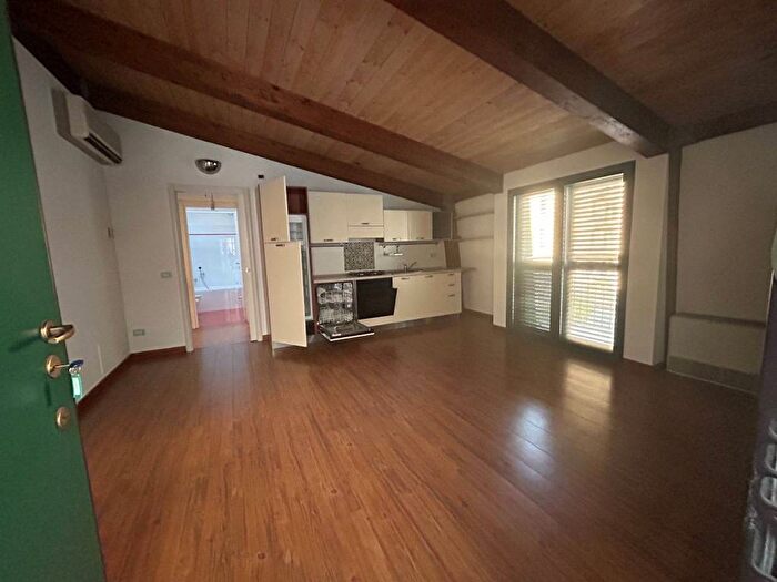 Appartamento bilocale in affitto in Via Andrea Solari, Solari, Milano