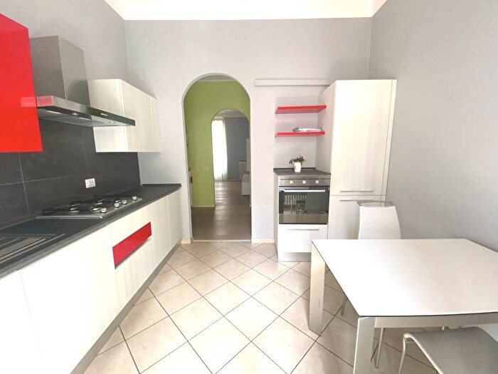 Appartamento trilocale in affitto in Via Giosuè Borsi, Navigli Darsena, Milano