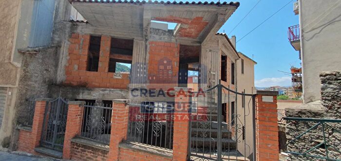 Casa con 6 locali in vendita in Mazini, Graniti