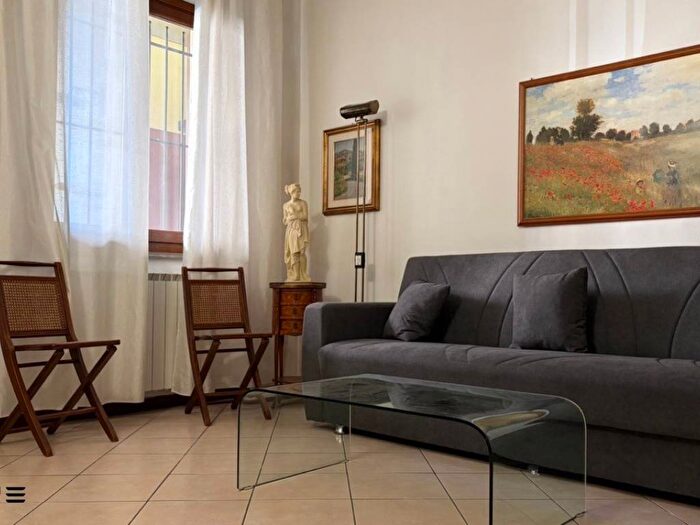Appartamento con 5 locali in vendita in Sacrocuore, Prato