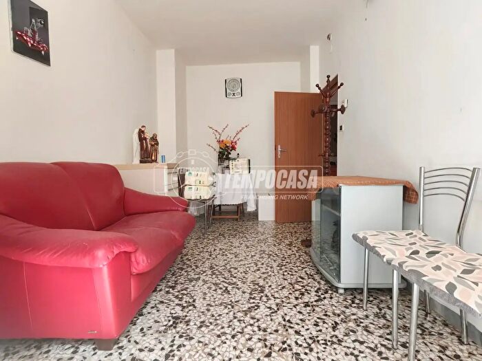 Casa bilocale in vendita in Via Non Spunta, Gioia Del Colle