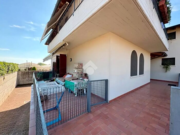 Appartamento trilocale in vendita in Via Domenico Denicotti, Pontevico