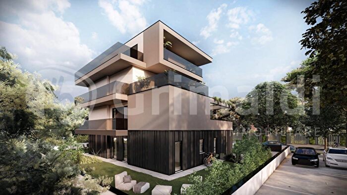 Appartamento quadrilocale in vendita in Viale Milazzo, Cervia