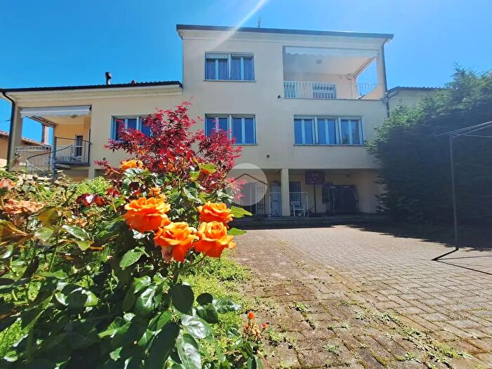 Casa con 7 locali in vendita in Via Papa Giovanni XXIII, Mercenasco