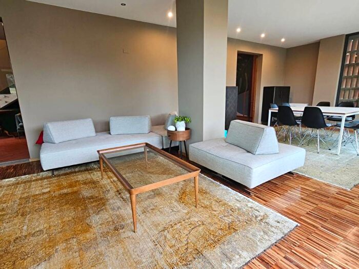 Casa con 6 locali in affitto in Via Cesare Battisti, Centro, Forte dei Marmi