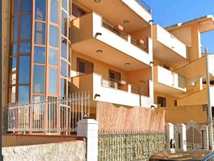 Appartamento quadrilocale in affitto in Via Galluccio, Ganzirri, Messina