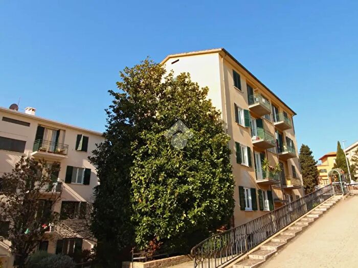 Appartamento trilocale in vendita in Circonvallazione Spalato, Teramo