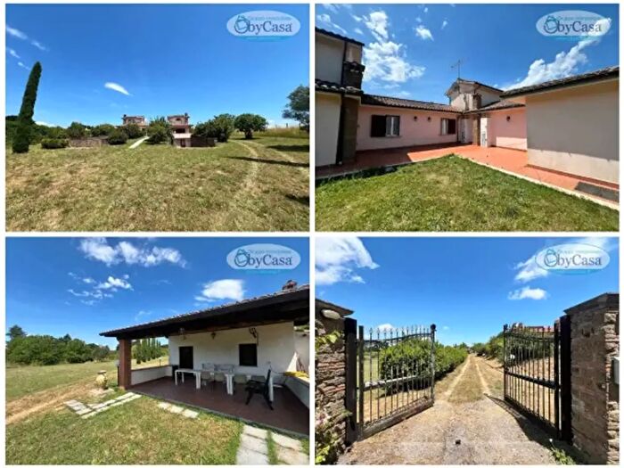 Casa con 6 locali in vendita in Strada Santo Janni, Oriolo Romano