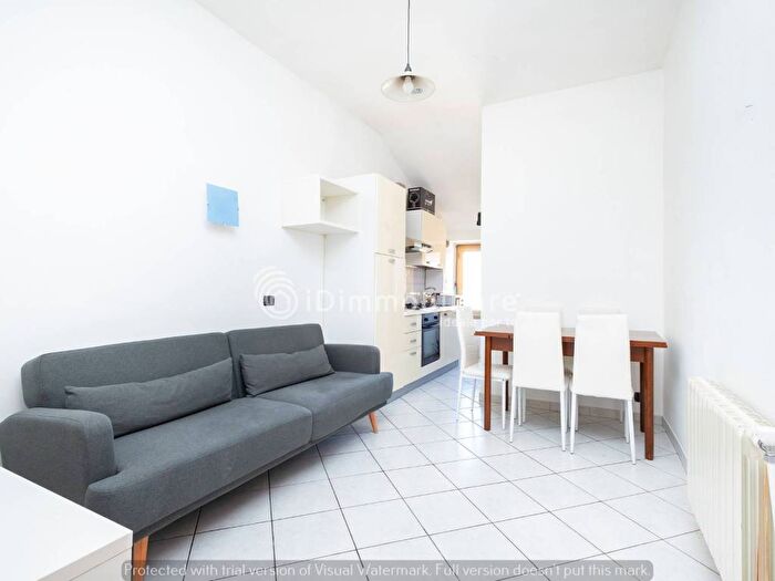 Appartamento bilocale in affitto in Via Vittorio Alfieri, Piazza Solferino, Torino