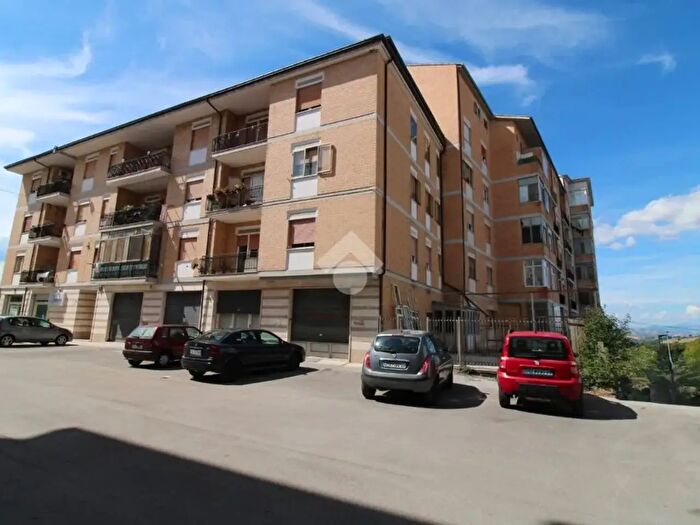 Appartamento quadrilocale in vendita in Via Francesco Longano, Campobasso