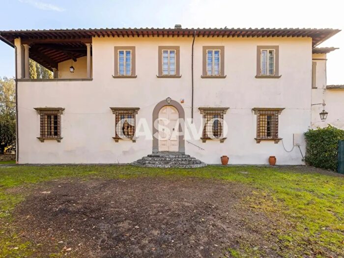 Casa con 20 locali in vendita in Impruneta