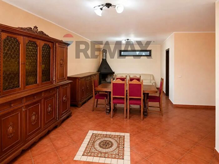 Casa con 11 locali in vendita in Via Serre, Zumpano