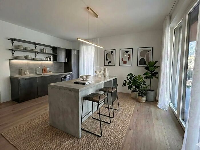 Appartamento quadrilocale in vendita in Via Monte Grappa, Rovereto