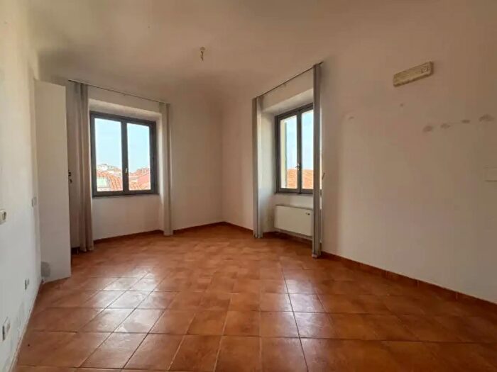 Appartamento con 6 locali in vendita in Via Girolamo Savonarola, Alessandria