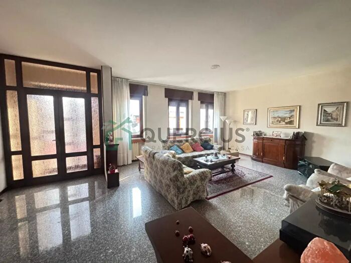 Casa con 5 locali in vendita in Via Stra, Colognola Ai Colli