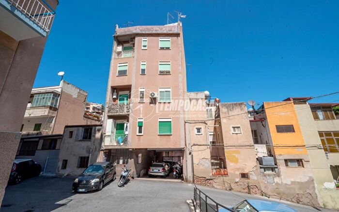 Appartamento bilocale in vendita in Via Adda, Messina