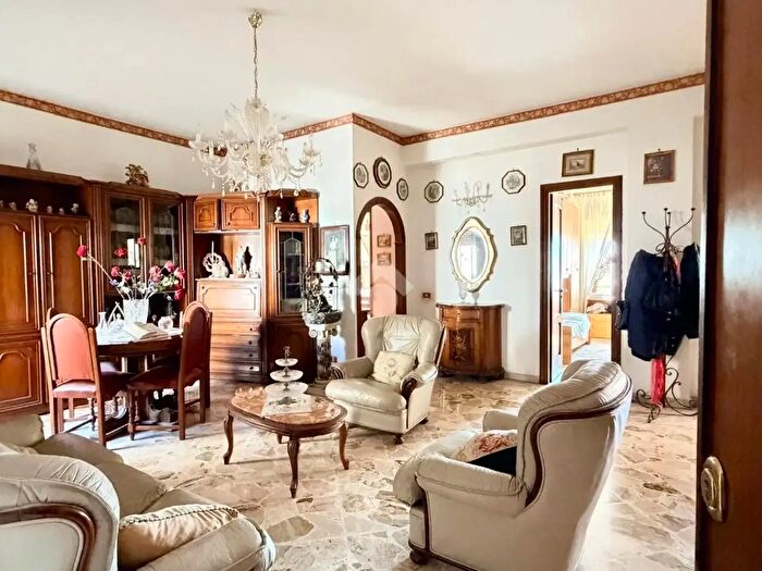 Appartamento quadrilocale in vendita in Via Giuseppe Pitrè Q, Palermo
