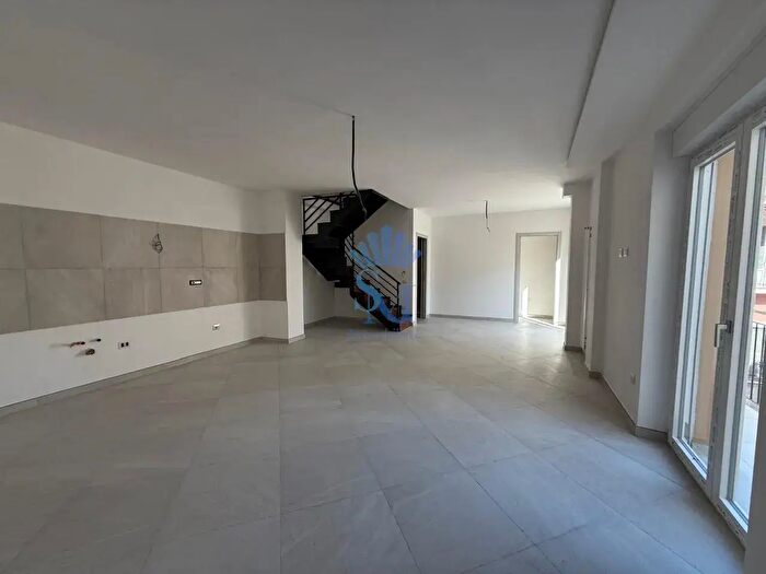 Appartamento trilocale in vendita in Via Musone, Casapulla