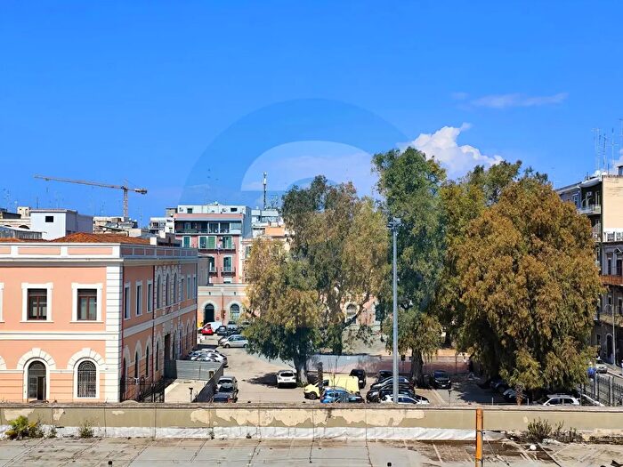 Appartamento bilocale in vendita in Via Scipione Crisanzio, Bari